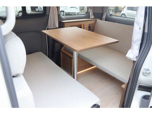 日産 ＮＶ２００バネット ＦＯＣＳ ルソ ＬＵＺ R8年 (東海) 99