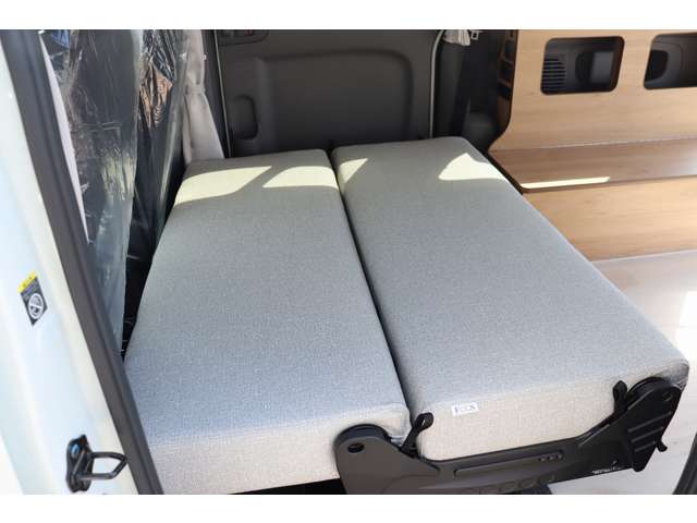 日産 ＮＶ２００バネット ＦＯＣＳ ルソ ＬＵＺ R8年 (東海) 99
