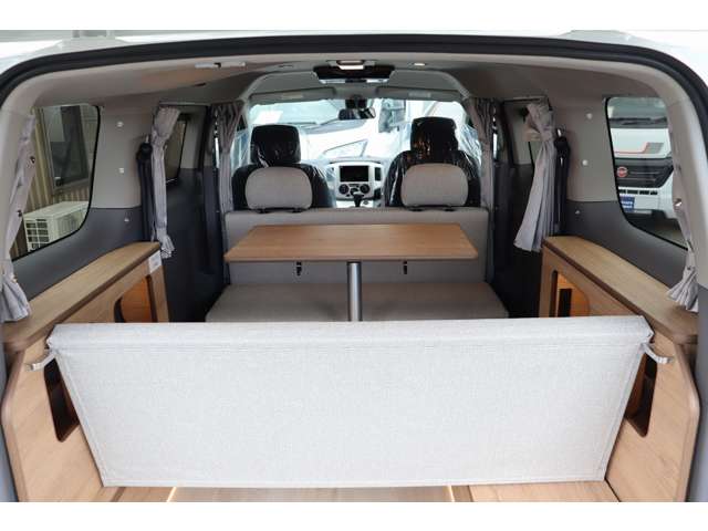 日産 ＮＶ２００バネット ＦＯＣＳ ルソ ＬＵＺ R8年 (東海) 99