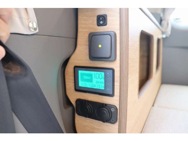 日産 ＮＶ２００バネット ＦＯＣＳ ルソ ＬＵＺ R8年 (東海) 99