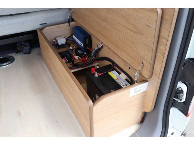 日産 ＮＶ２００バネット ＦＯＣＳ ルソ ＬＵＺ R8年 (東海) 99