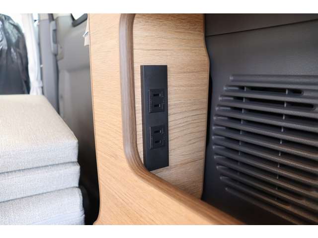 日産 ＮＶ２００バネット ＦＯＣＳ ルソ ＬＵＺ R8年 (東海) 99