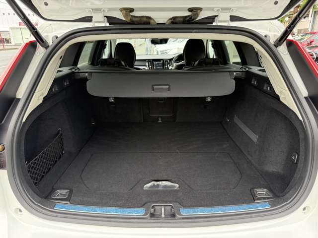 ボルボ Ｖ６０ Ｔ５　モメンタム R2年 (東海) 99