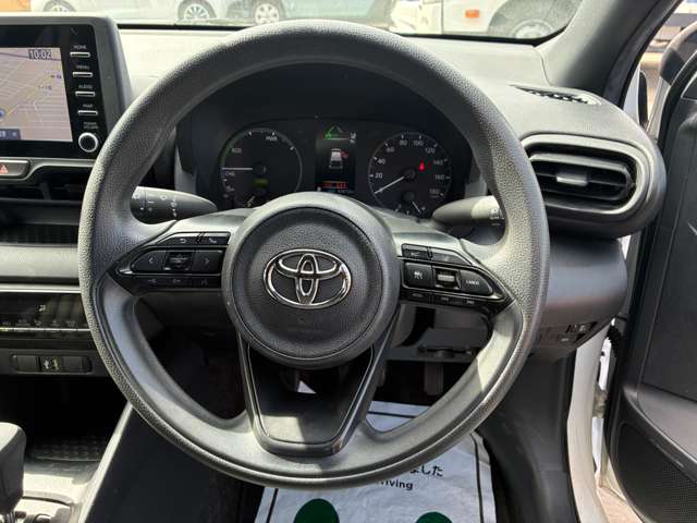 トヨタ ヤリス １．５ ハイブリッド Ｘ Ｅ－ＦＯＵＲ ４ＷＤ R5年 (北海道) 99