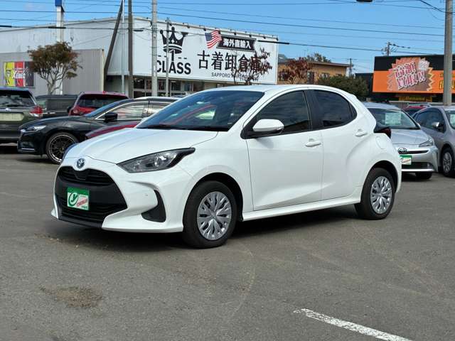 トヨタ ヤリス １．５ ハイブリッド Ｘ Ｅ－ＦＯＵＲ ４ＷＤ R5年 (北海道) 99