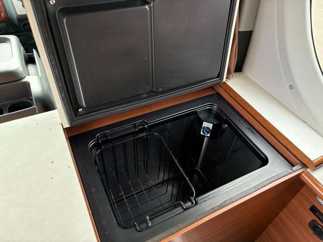 トヨタ ハイエースバン 特装キャンピング H24年 (北海道) 99
