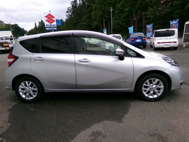 日産 ノート １．２ Ｅ－ＰＯＷＥＲ メダリスト H29年 (東北) 99