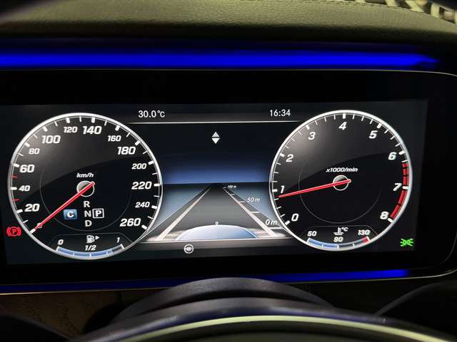メルセデスベンツ Ｅクラス Ｅ２５０　アバンギャルド　スポーツ H28年 (関東) 99