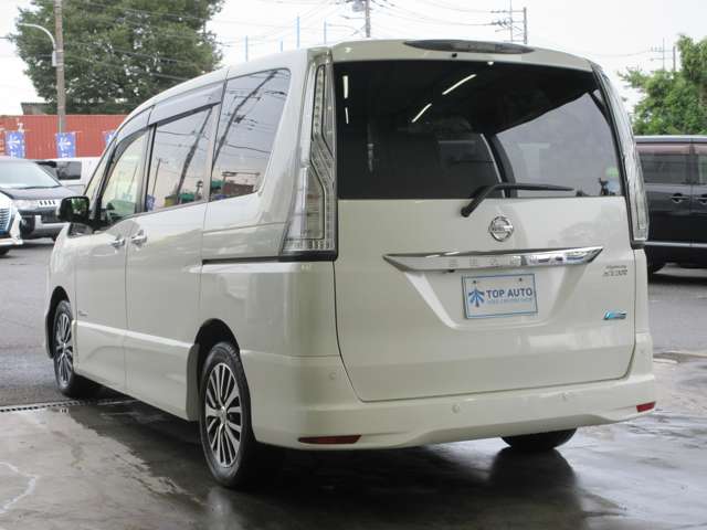 日産 セレナ ２．０ ハイウェイスター Ｖセレクション＋ＳＡＦＥＴＹ Ｓ－ＨＹＢＲＩＤ H27年 (関東) 99
