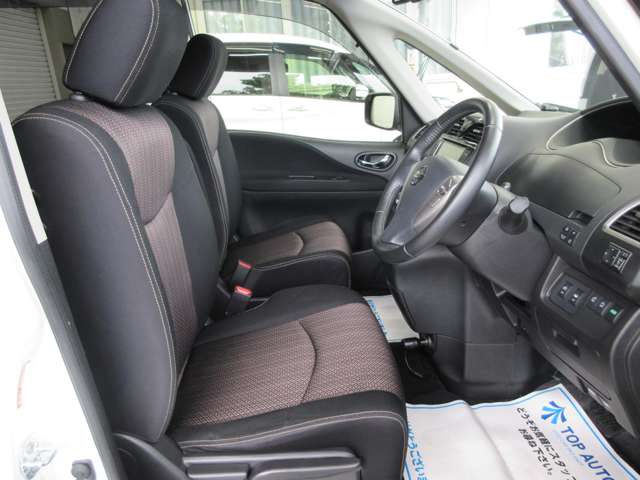 日産 セレナ ２．０ ハイウェイスター Ｖセレクション＋ＳＡＦＥＴＹ Ｓ－ＨＹＢＲＩＤ H27年 (関東) 99