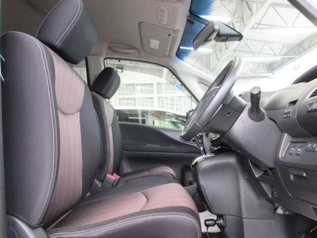 日産 セレナ ２．０ ハイウェイスター Ｖセレクション＋ＳＡＦＥＴＹ Ｓ－ＨＹＢＲＩＤ H27年 (関東) 99