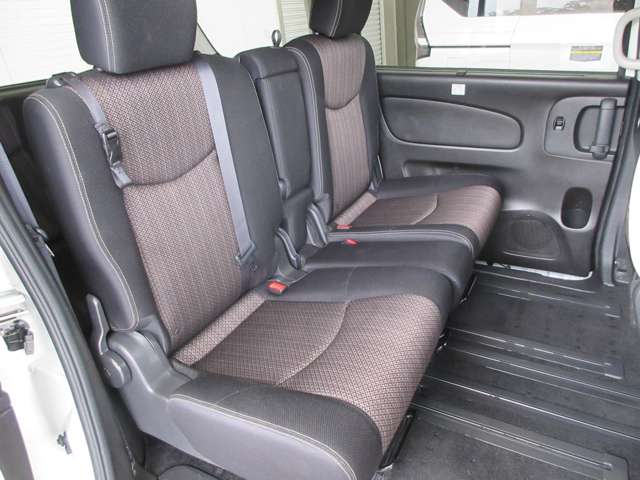 日産 セレナ ２．０ ハイウェイスター Ｖセレクション＋ＳＡＦＥＴＹ Ｓ－ＨＹＢＲＩＤ H27年 (関東) 99