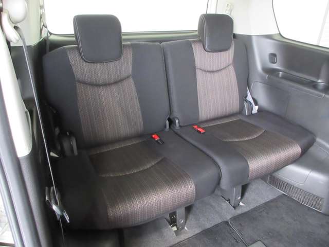 日産 セレナ ２．０ ハイウェイスター Ｖセレクション＋ＳＡＦＥＴＹ Ｓ－ＨＹＢＲＩＤ H27年 (関東) 99