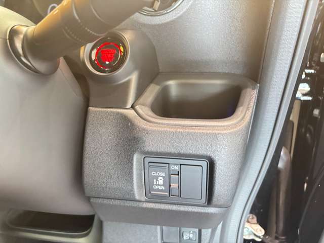 ホンダ Ｎ　ＢＯＸ カスタム ６６０ R8年 (近畿) 99