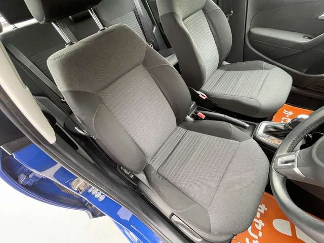 フォルクスワーゲン ポロ ＴＳＩ　コンフォートライン　ブルーモーションテクノロジー H25年 (近畿) 99