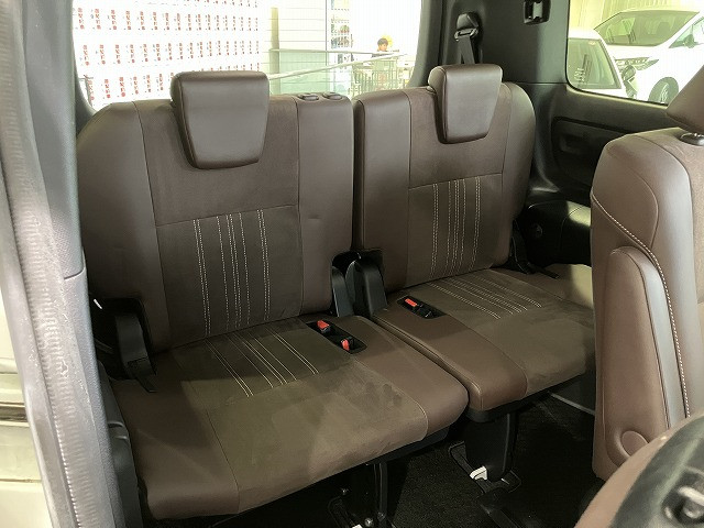 トヨタ エスクァイア ２．０ ＧＩ プレミアムパッケージ H30年 (近畿) 99