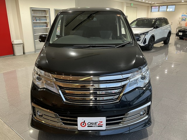 日産 セレナ ２．０ ライダー パフォーマンススペック ブラックライン ＺＺ Ｓ－ＨＹＢＲＩＤ H27年 (近畿) 99