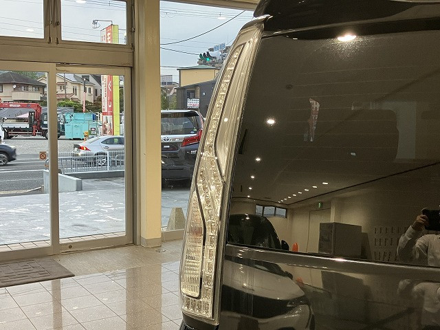 日産 セレナ ２．０ ライダー パフォーマンススペック ブラックライン ＺＺ Ｓ－ＨＹＢＲＩＤ H27年 (近畿) 99
