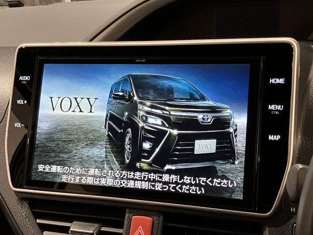 トヨタ ヴォクシー １．８ ハイブリッド ＺＳ 煌ＩＩＩ R3年 (近畿) 99