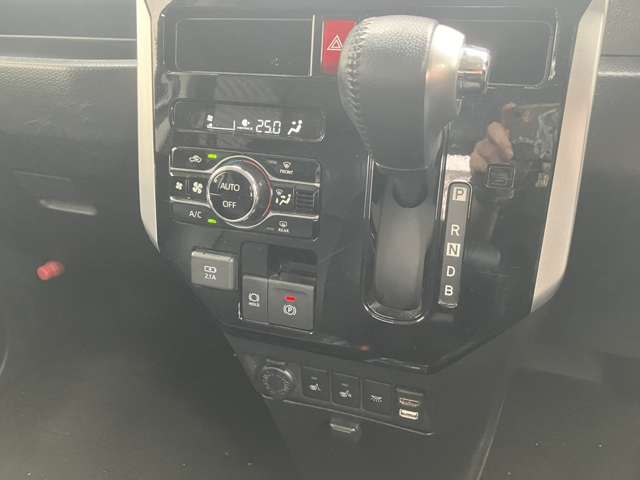 トヨタ ルーミー １．０ カスタム Ｇ－Ｔ R5年 (近畿) 99