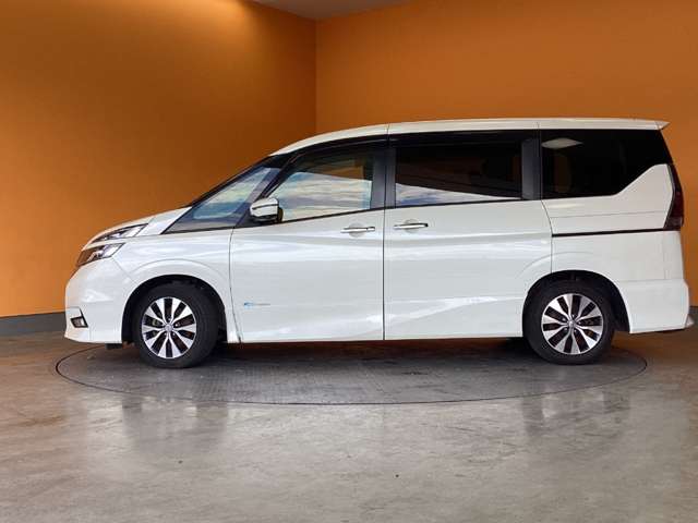 日産 セレナ ２．０ ハイウェイスター Ｖセレクション H29年 (近畿) 99