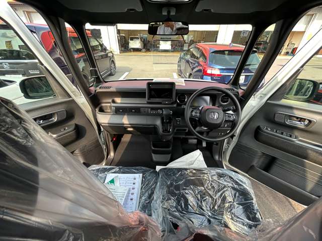 ホンダ Ｎ　ＢＯＸ カスタム ６６０ R8年 (四国) 99