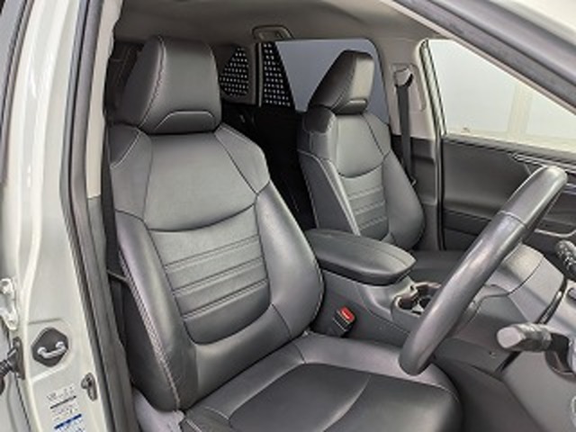 トヨタ ＲＡＶ４ ２．５ ハイブリッド Ｇ Ｅ－ＦＯＵＲ ４ＷＤ R1年 (東北) 99