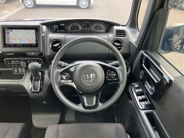 ホンダ Ｎ　ＢＯＸ カスタム ６６０ ＥＸ R4年 (東海) 99