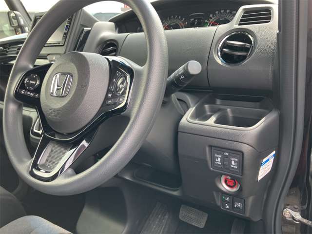 ホンダ Ｎ　ＢＯＸ カスタム ６６０ ＥＸ R4年 (東海) 99