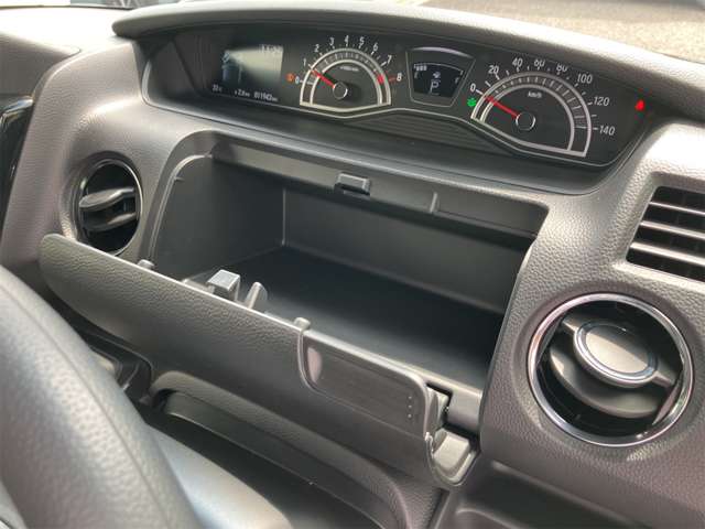ホンダ Ｎ　ＢＯＸ カスタム ６６０ ＥＸ R4年 (東海) 99