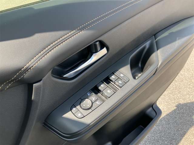 日産 セレナ １．４ Ｅ－ＰＯＷＥＲ ハイウェイスターＶ R8年 (東海) 99