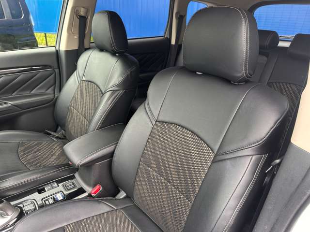 三菱 アウトランダーＰＨＥＶ ２．４ Ｇ ４ＷＤ R1年 (関東) 99