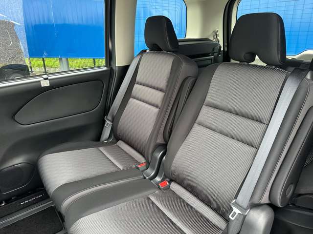 日産 セレナ １．２ Ｅ－ＰＯＷＥＲ ハイウェイスター Ｖ R1年 (関東) 99