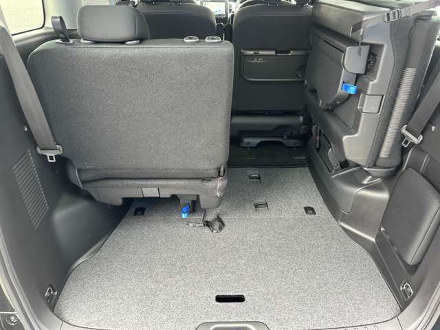 日産 セレナ １．２ Ｅ－ＰＯＷＥＲ ハイウェイスター Ｖ R1年 (関東) 99