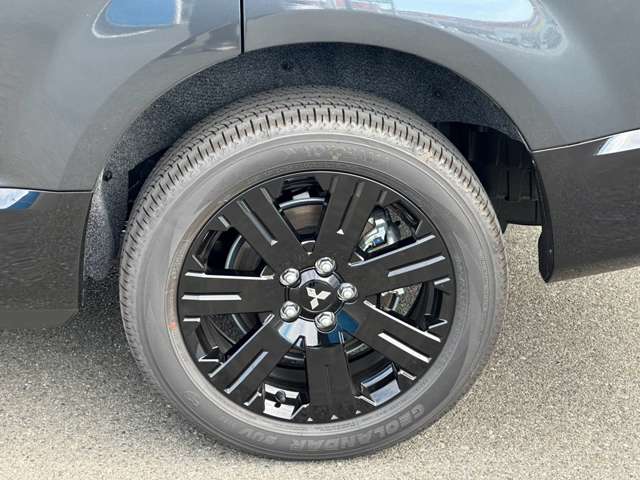 三菱 デリカ　Ｄ：５ ２．２ ブラック エディション ディーゼルターボ ４ＷＤ R7年 (近畿) 99