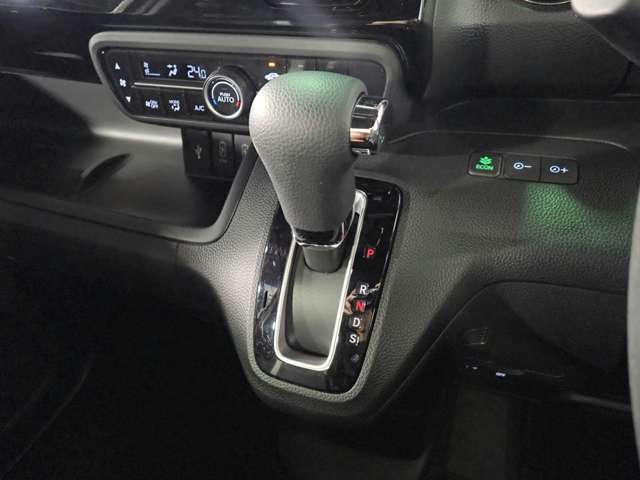 ホンダ Ｎ　ＢＯＸ カスタム ６６０ Ｌ R3年 (近畿) 99