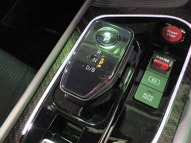 日産 ノートオーラ １．２ ＮＩＳＭＯ R5年 (近畿) 99