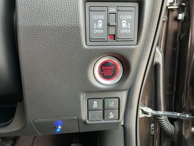 ホンダ Ｎ　ＢＯＸ カスタム ６６０ Ｇ Ｌ ターボ ホンダセンシング H29年 (近畿) 99