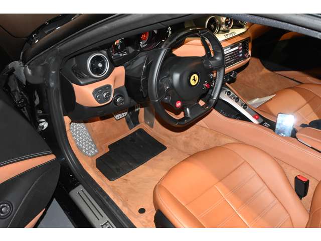 フェラーリ カリフォルニア Ｆ１ ＤＣＴ H26年 (関東) 99