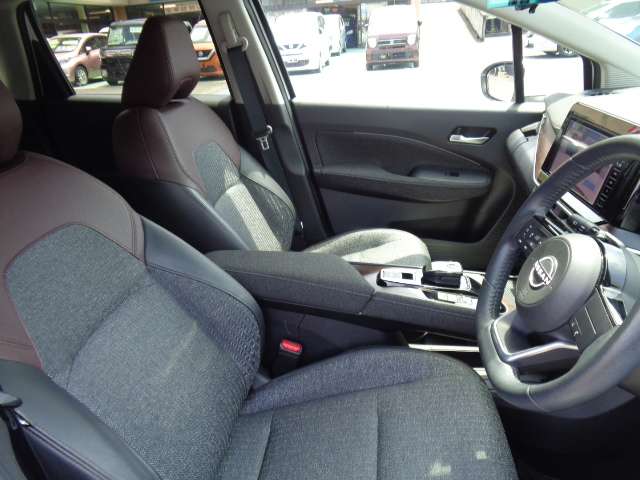 日産 ノートオーラ １．２ Ｇ R5年 (九州・沖縄) 99