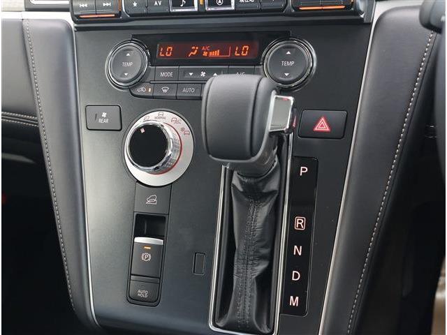 三菱 デリカ　Ｄ：５ ２．２ Ｐ ディーゼルターボ ４ＷＤ R8年 (東海) 99