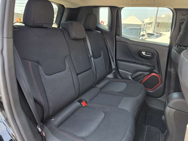 ジープ レネゲード トレイルホーク ４ＷＤ R1年 (東海) 99