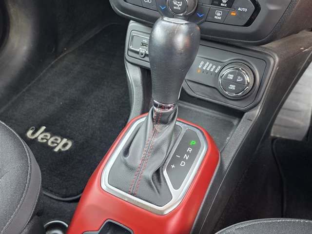 ジープ レネゲード トレイルホーク ４ＷＤ R1年 (東海) 99