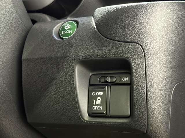 ホンダ Ｎ　ＢＯＸ ６６０ カスタムＧ ＳＳパッケージ H29年 (近畿) 99