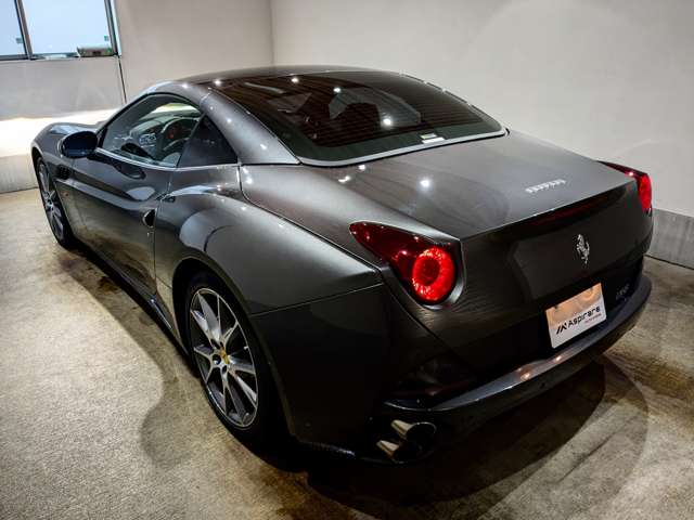 フェラーリ カリフォルニア Ｆ１ ＤＣＴ H21年 () 99