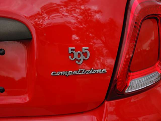 アバルト ５９５ コンペティツィオーネ　スティーレ R2年 (関東) 99