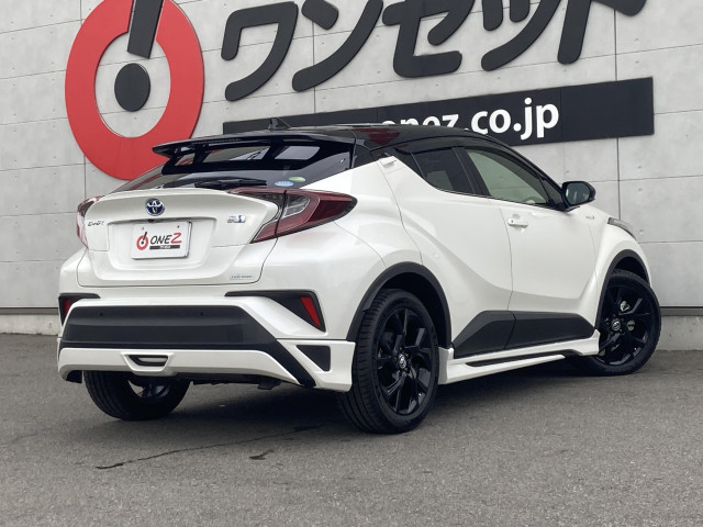 トヨタ Ｃ−ＨＲ ハイブリッド １．８ Ｇ モード ネロ R1年 (四国) 99
