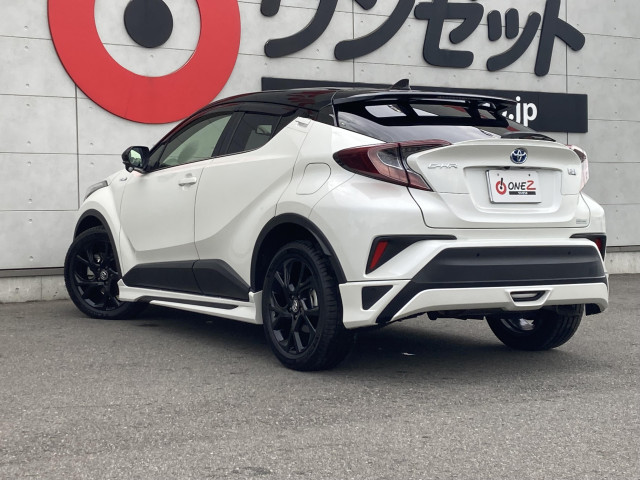 トヨタ Ｃ−ＨＲ ハイブリッド １．８ Ｇ モード ネロ R1年 (四国) 99