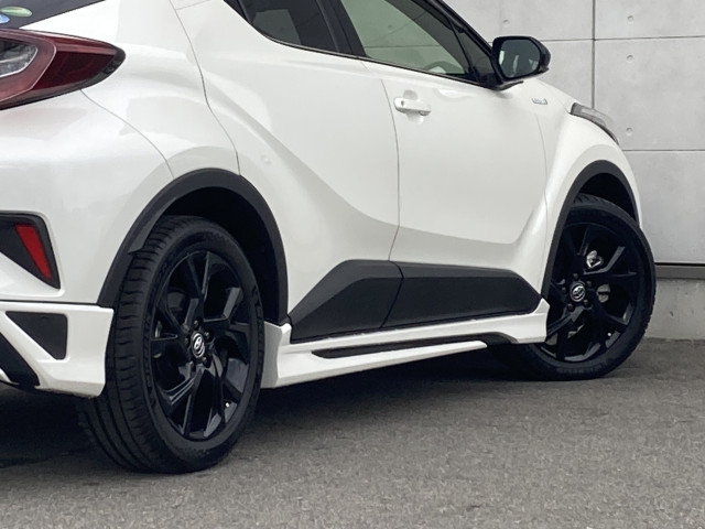トヨタ Ｃ−ＨＲ ハイブリッド １．８ Ｇ モード ネロ R1年 (四国) 99