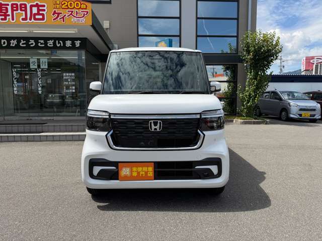 ホンダ Ｎ　ＢＯＸ カスタム ６６０ ４ＷＤ R8年 () 99